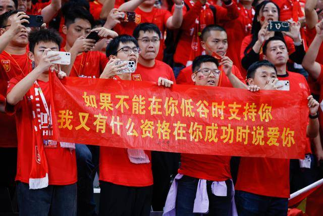 西班牙欧国联名单：亚马尔罗德里领衔 加维落选
